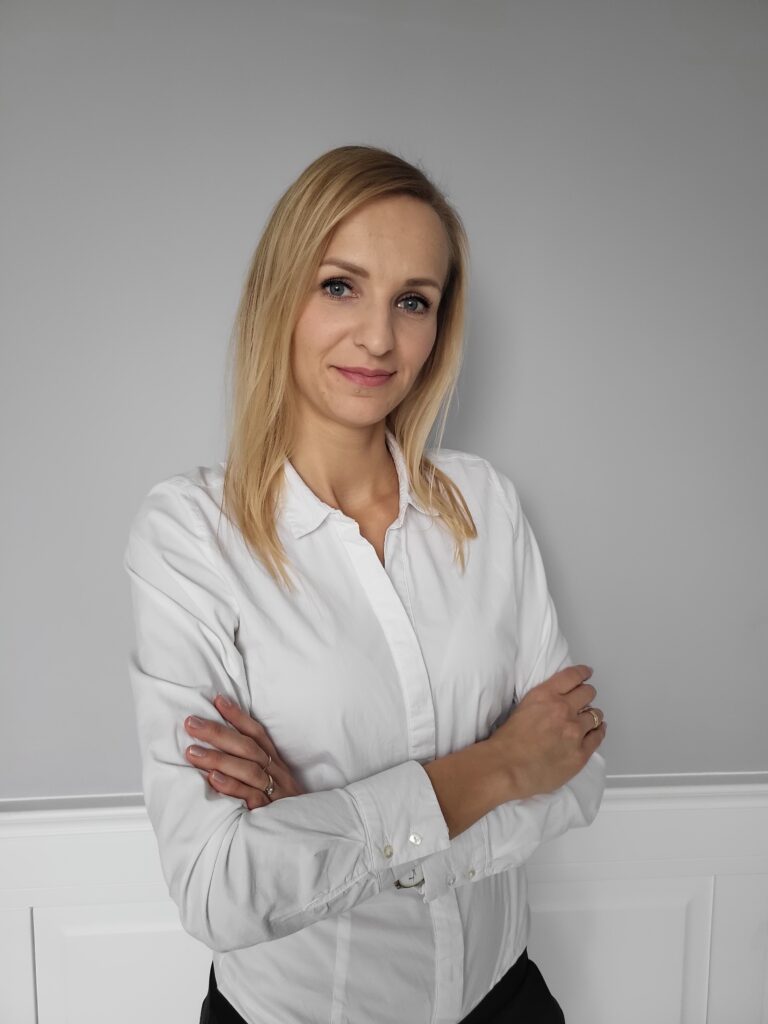 Elżbieta Ryguła rzeczoznawca majątkowy z biura WYCENA NIERUCHOMOŚCI Bieruń